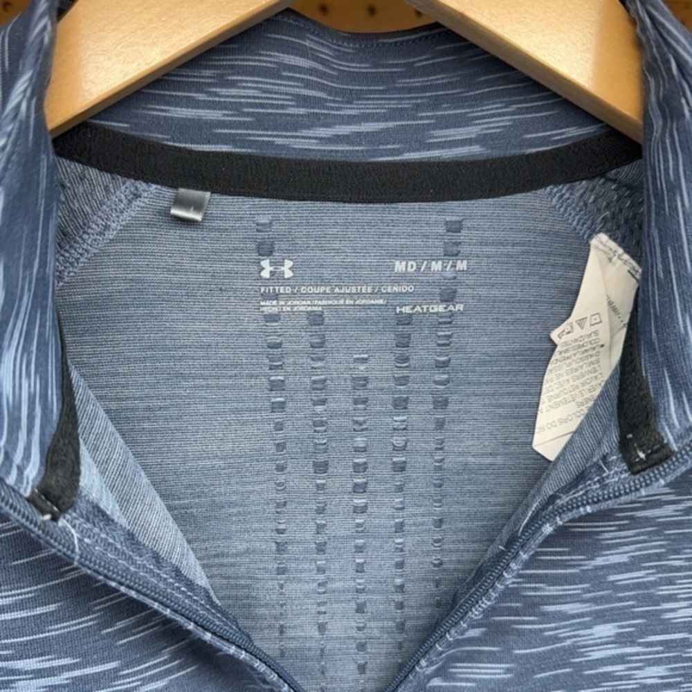 Under Armour Fitted HeatGear 1/4 Zip Pullover in Slate (Size Medium) - Picture 4 of 10